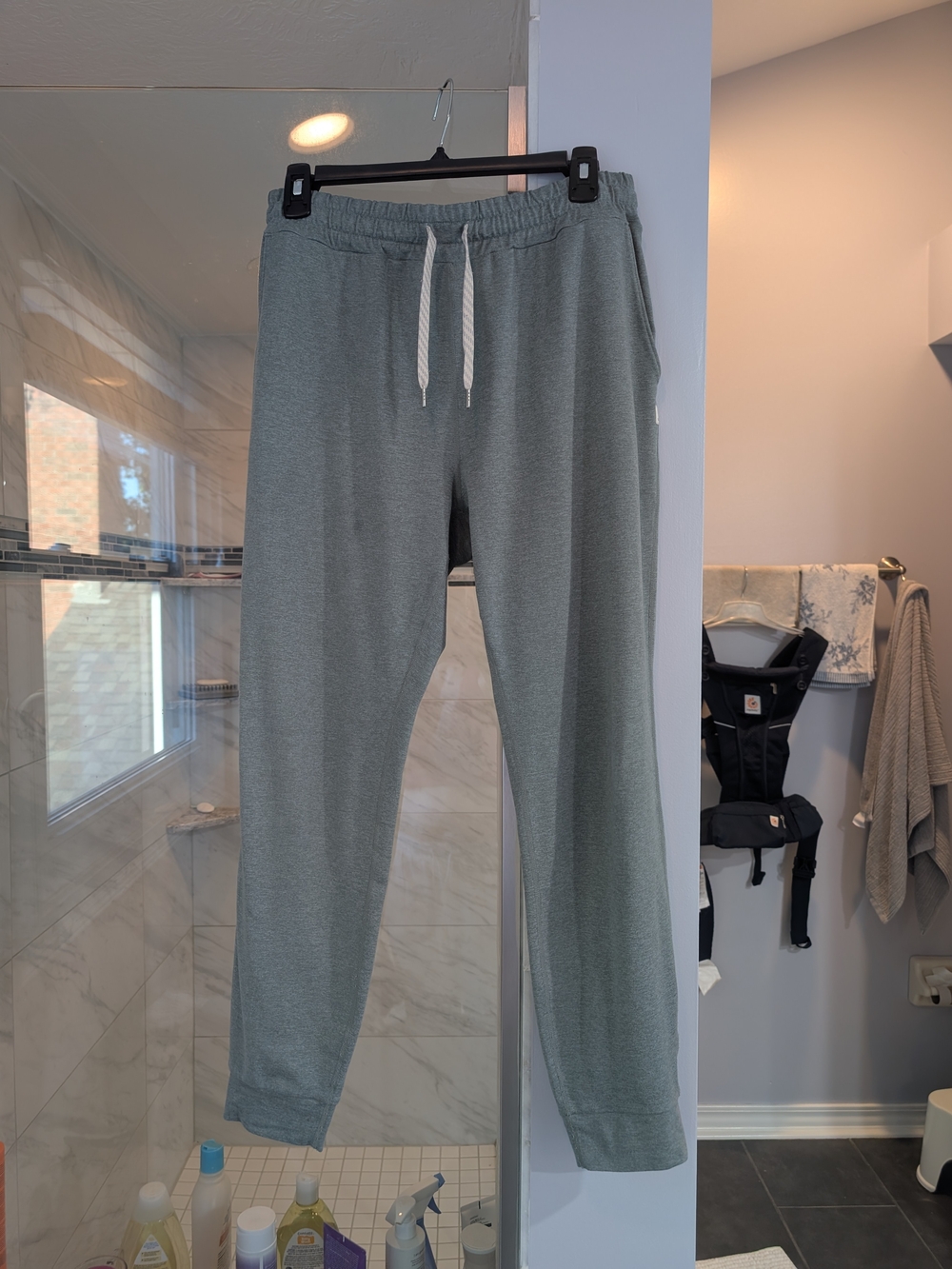 Vuori Performance Joggers (Women)